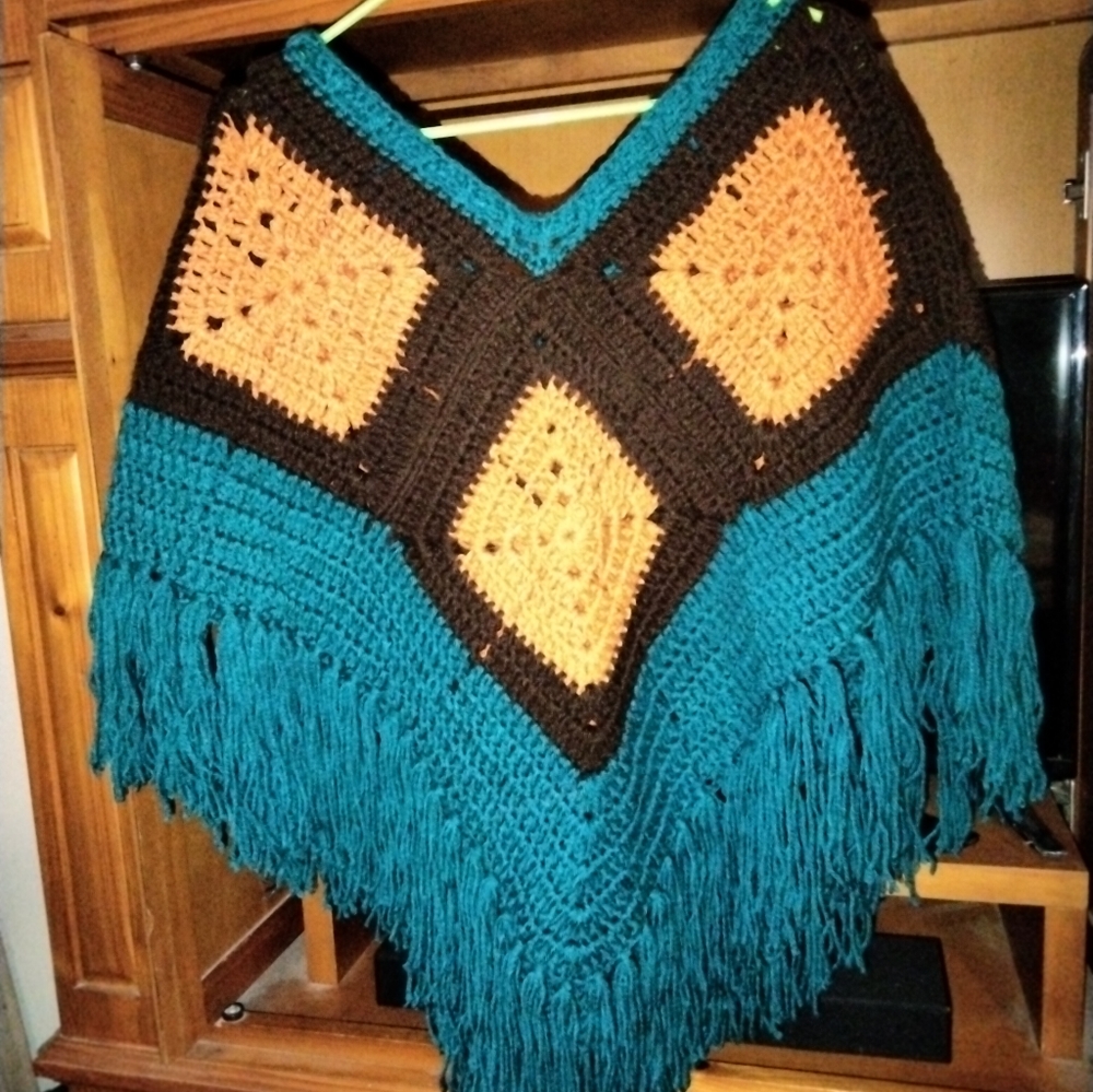 Crochet boho poncho NWOT